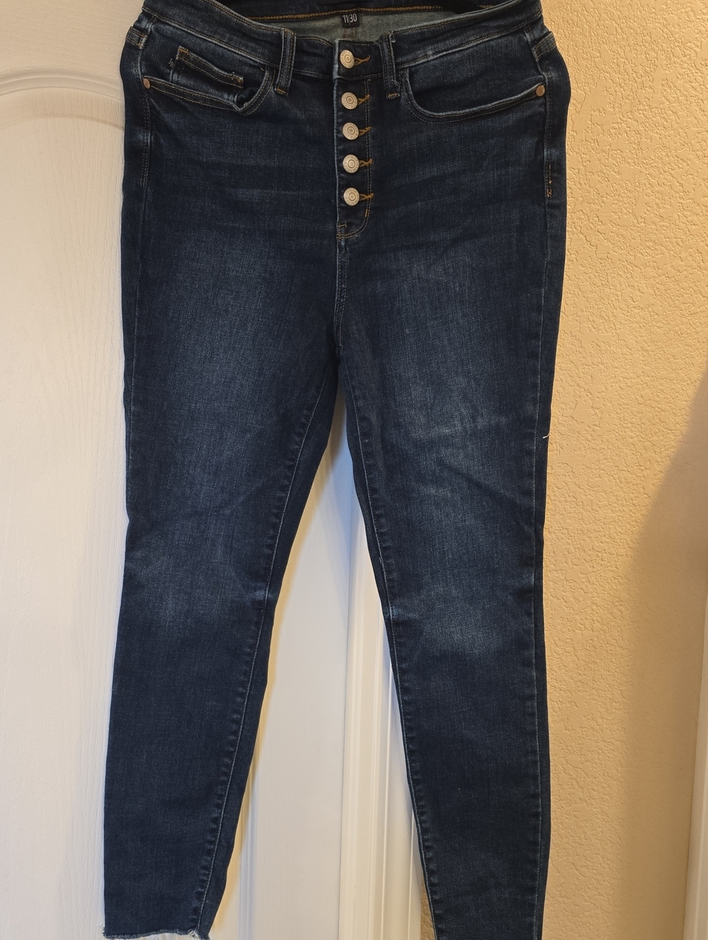 Judy Blue Women’s Dark Wash Button-Fly Jeans